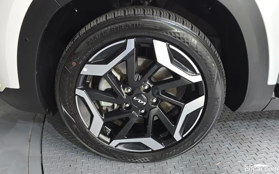 Kia Seltos 1.6 2WD 2024 — миниатюра 2