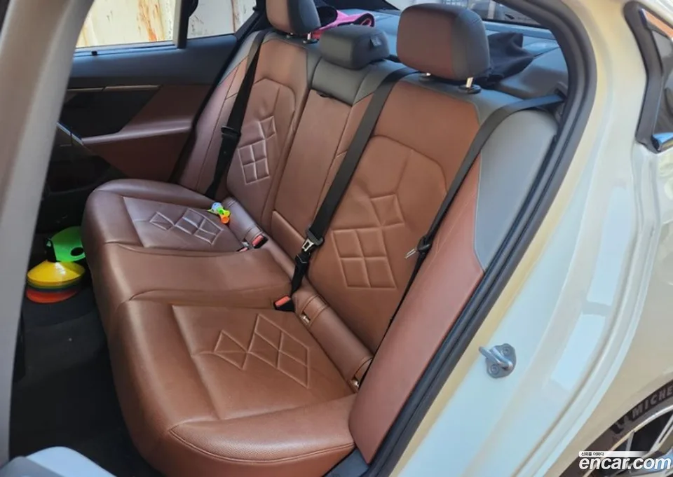 BMW 5 Series 530i xDrive M 2023 — миниатюра 2