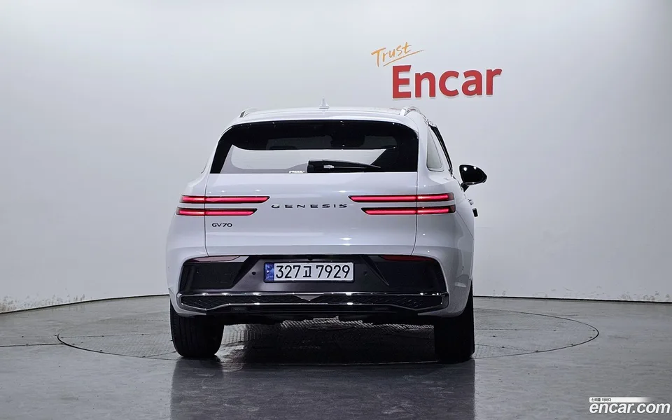 Genesis GV70 2.5T 2WD 2024 — миниатюра 4