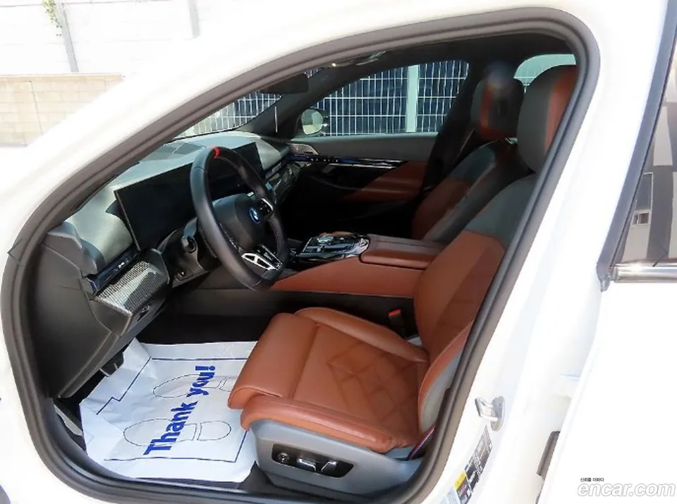BMW i5 M60 xDrive 2024 — миниатюра 2