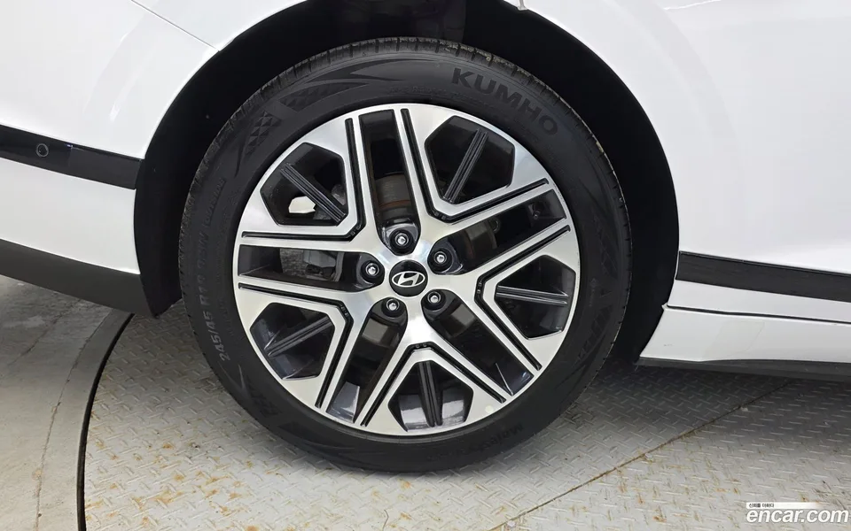 Hyundai Grandeur 2.5 2WD 2024 — миниатюра 2