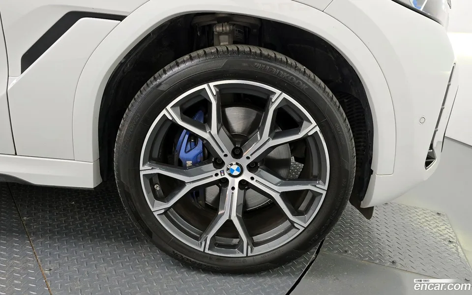 BMW X6 xDrive30d M 2024 — миниатюра 5
