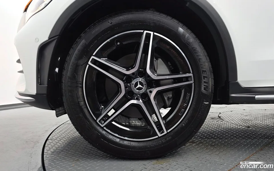 Mercedes-Benz GLC-Class GLC300 4MATIC 2022 — миниатюра 5