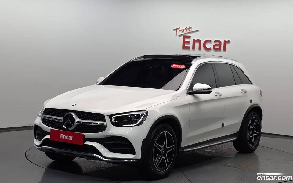 Mercedes-Benz GLC-Class GLC300 4MATIC 2022 — фото 1, купить с доставкой в Москву
