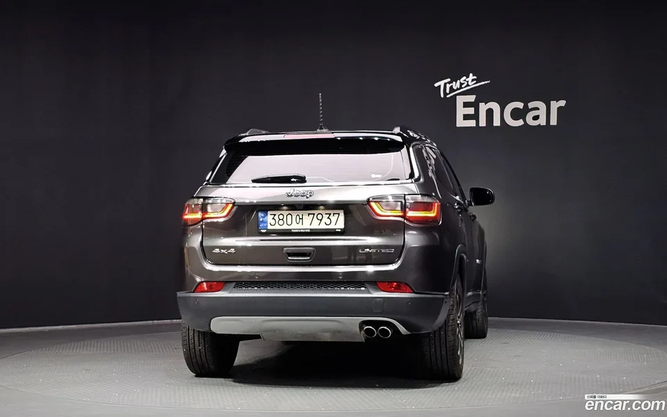 Jeep Compass 2.4 AWD 2022 — миниатюра 4