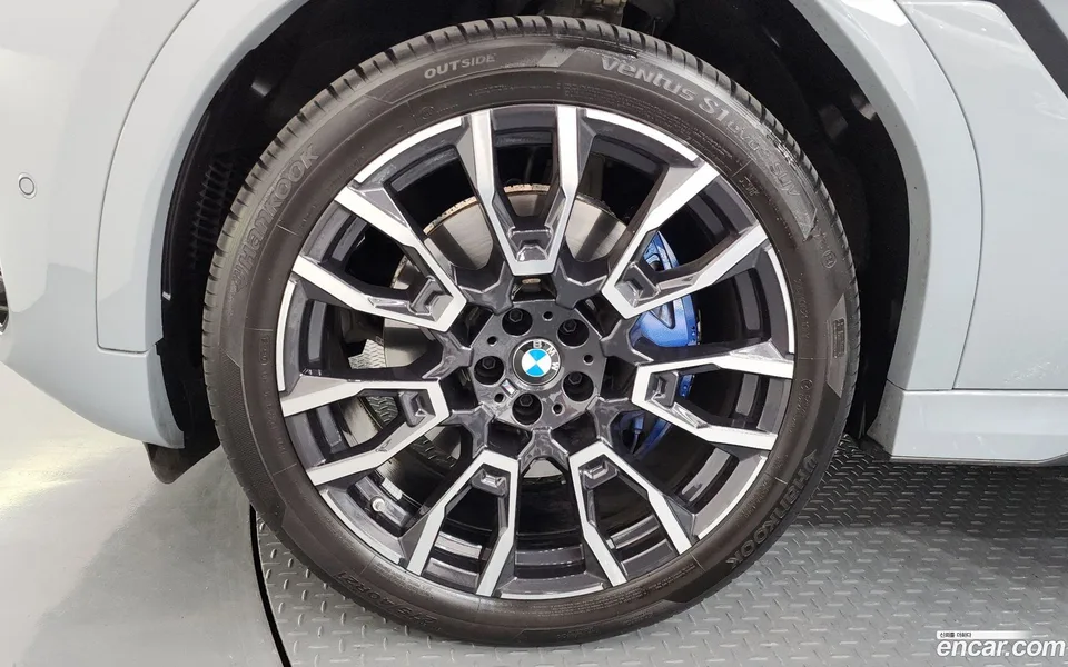 BMW X6 xDrive40i M 2024 — thumbnail 5