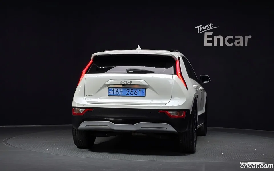 Kia Niro EV 2023 — миниатюра 4