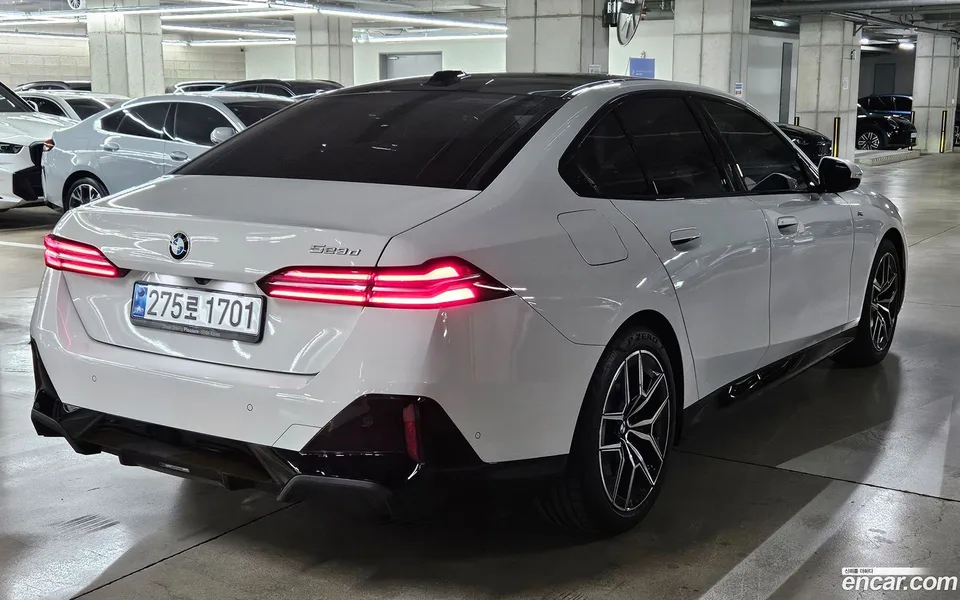 BMW 5 Series 523d M 2025 — миниатюра 3