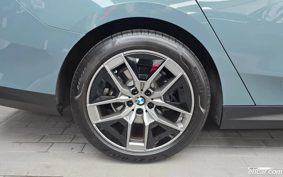 BMW 5 Series 520i 2024 — миниатюра 2