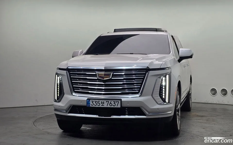 Cadillac Escalade 6.2 ESV 2025 — миниатюра 3