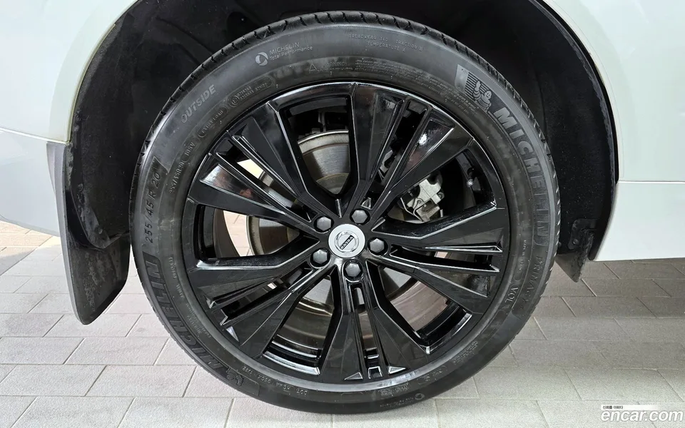 Volvo XC60 B6 2022 — миниатюра 2