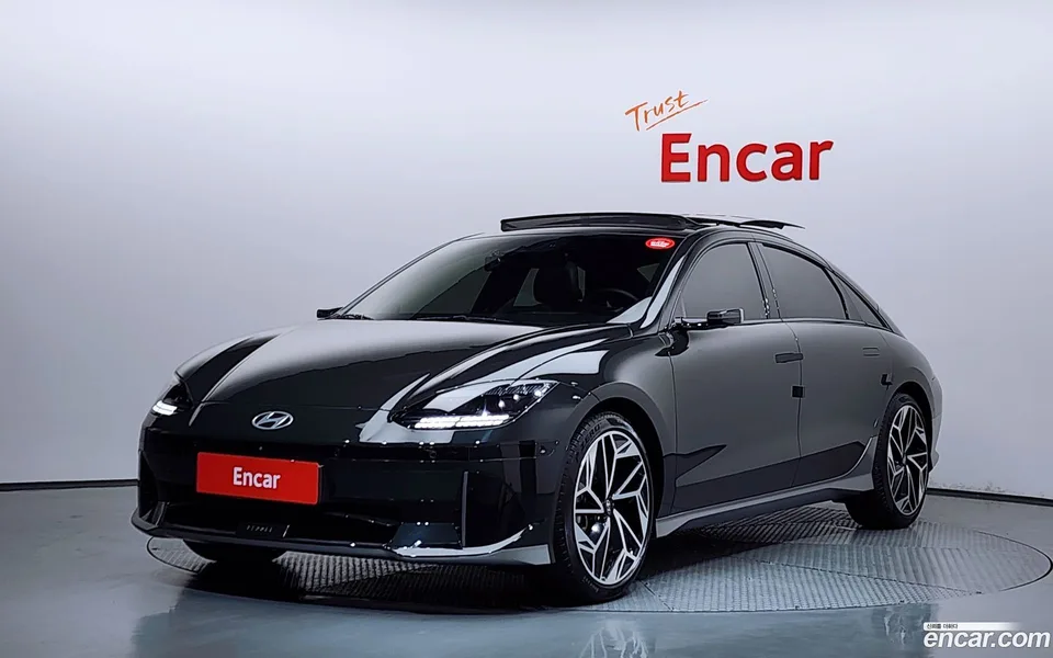 Hyundai Ioniq 6 2022 — фото 1, купить с доставкой в Москву