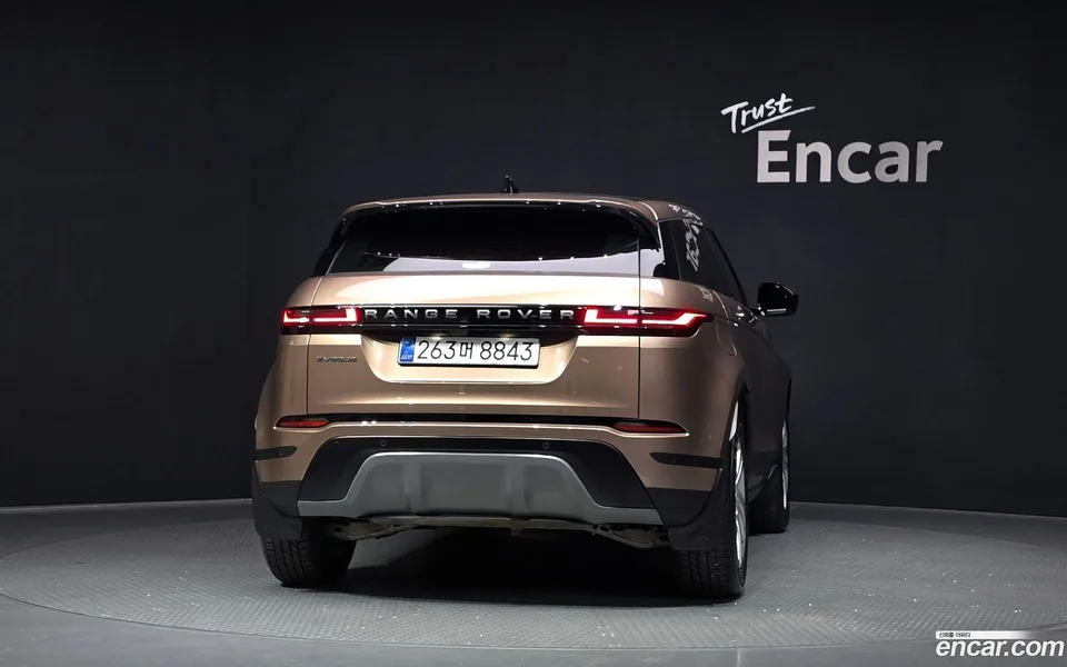Land Rover Range Rover Evoque P250 S 2025 — миниатюра 4