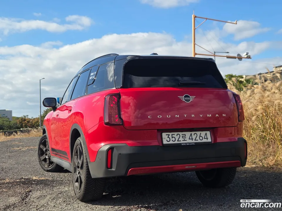 MINI Cooper S Countryman ALL4 2024 — миниатюра 4