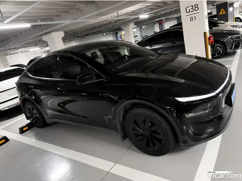 Tesla Model Y 2025 buy in Moscow