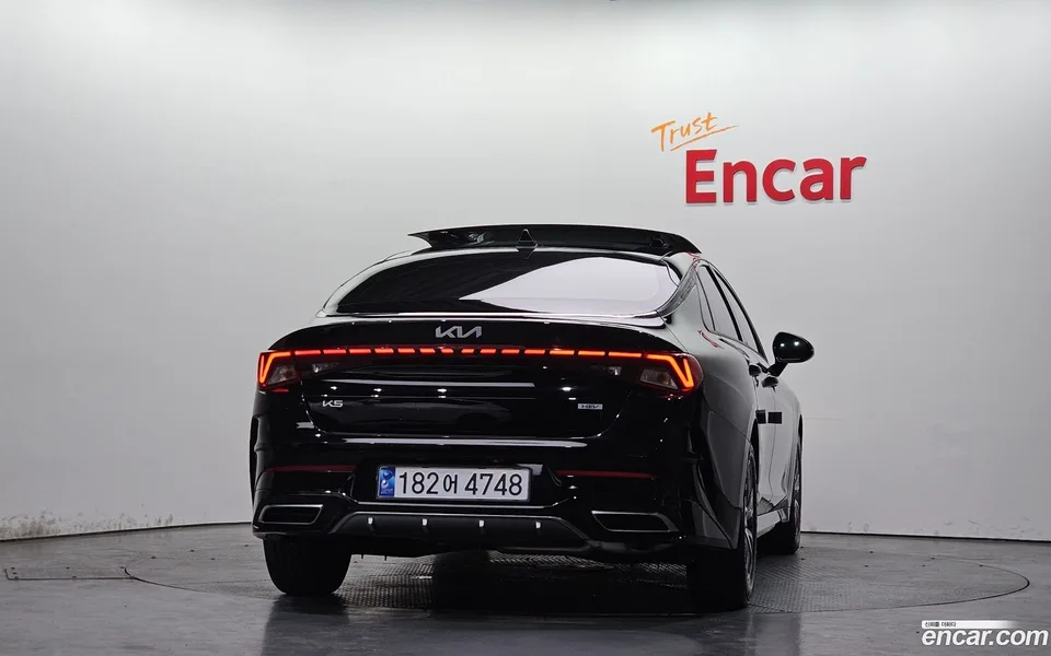 Kia K5 Hybrid 2023 — миниатюра 4