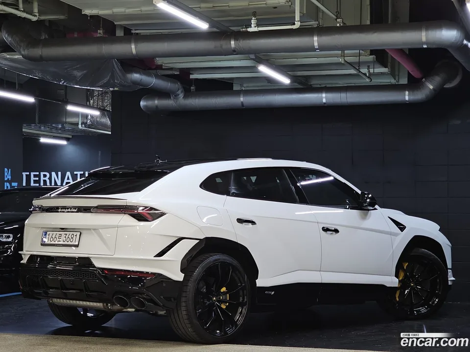 Lamborghini Urus 4.0 V8 S 2023 — миниатюра 5