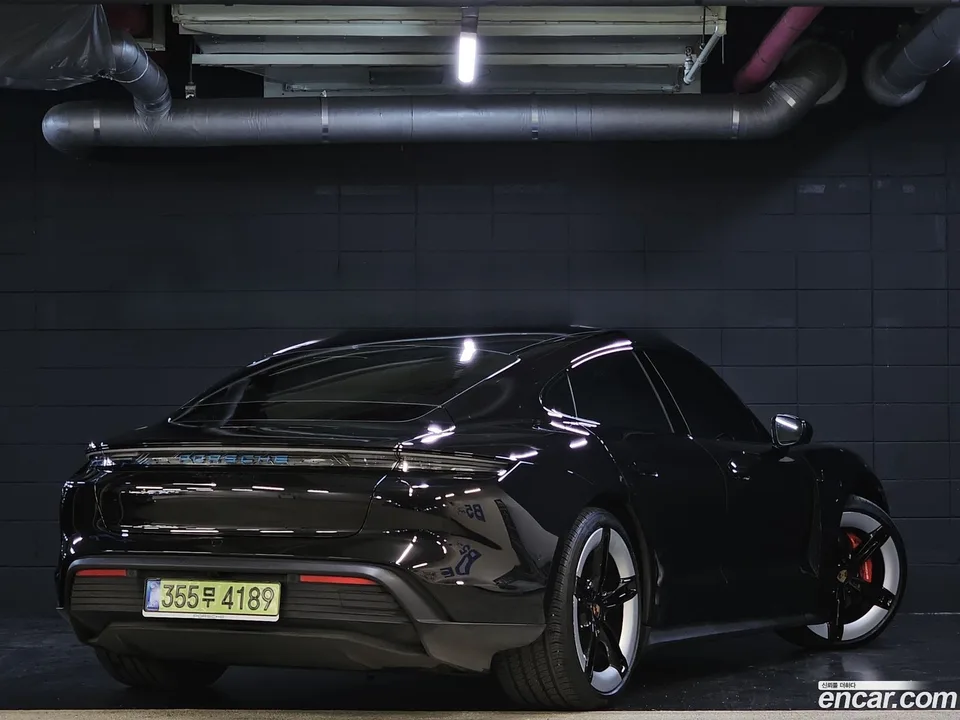 Porsche Taycan 4S 2025 — миниатюра 4