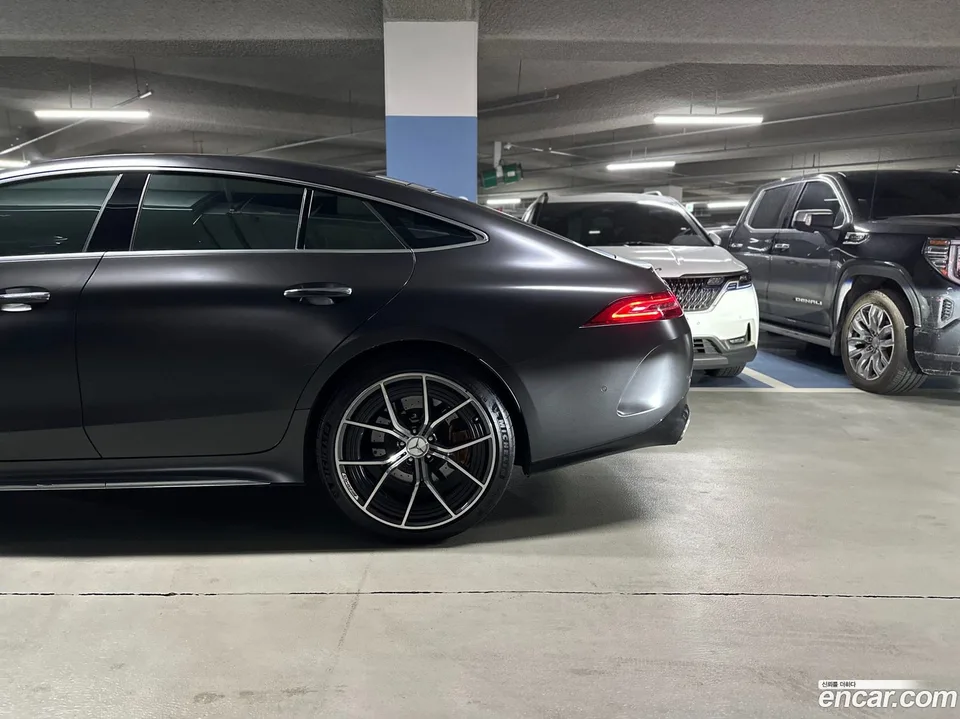 Mercedes-Benz AMG GT 4 63 S 4MATIC+ 2023 — миниатюра 3