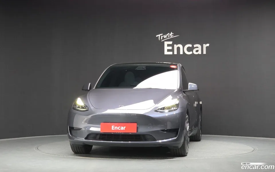 Tesla Model Y RWD 2024 — миниатюра 3