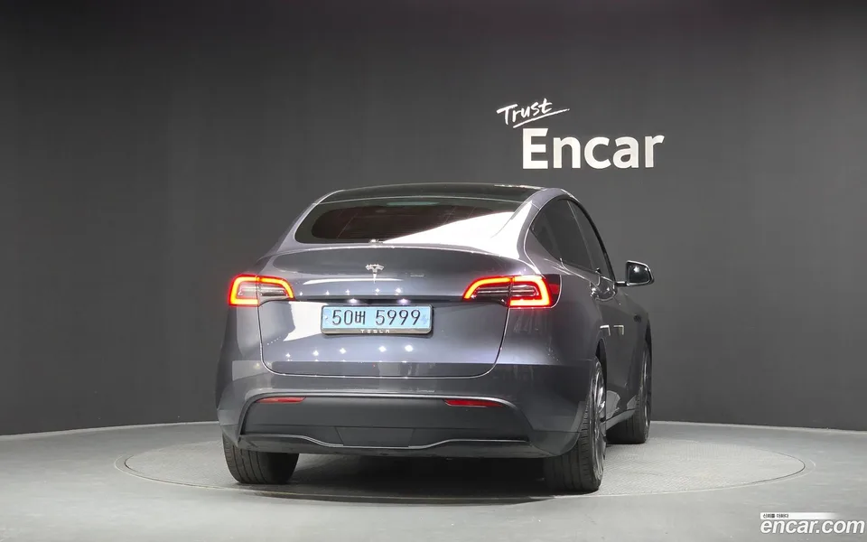Tesla Model Y RWD 2024 — миниатюра 4