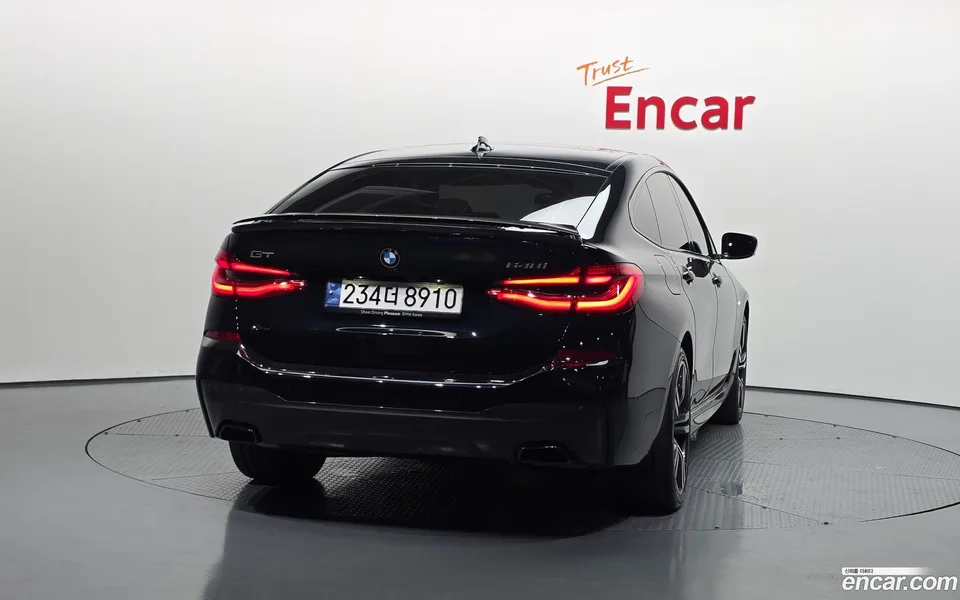 BMW 6 Series GT 640i xDrive M 2024 — миниатюра 4