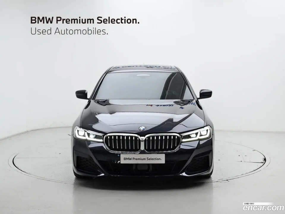 BMW 5 Series 520i M 2022 — миниатюра 3