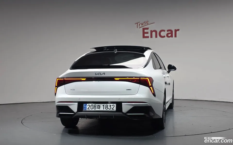 Kia K5 Hybrid 2024 — миниатюра 4