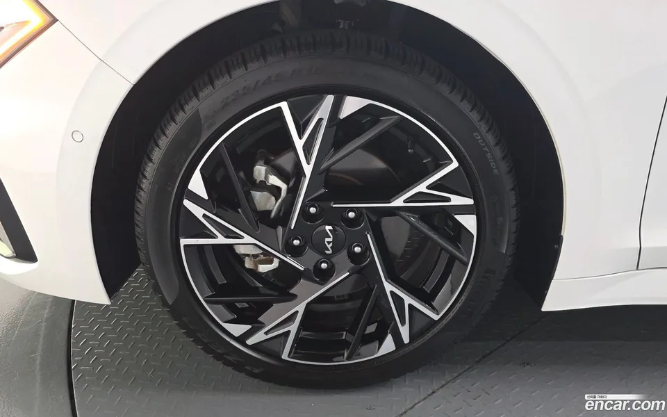 Kia K5 Hybrid 2024 — миниатюра 5