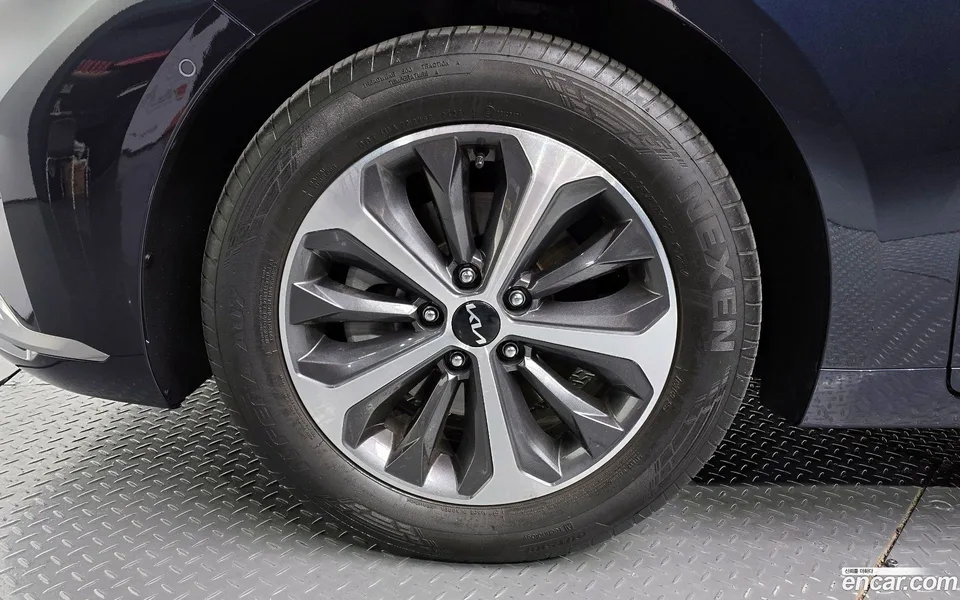 Kia K8 Hybrid 2023 — миниатюра 5