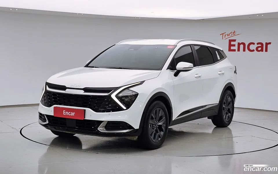 Kia Sportage 1.6 2WD 2024 — фото 1, купить с доставкой в Москву