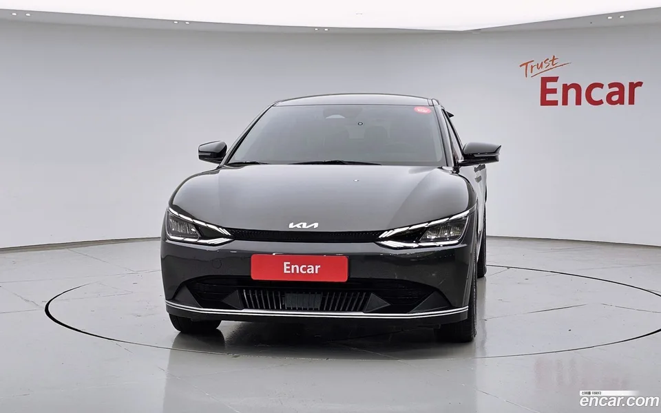 Kia EV6 4WD 2023 — миниатюра 3