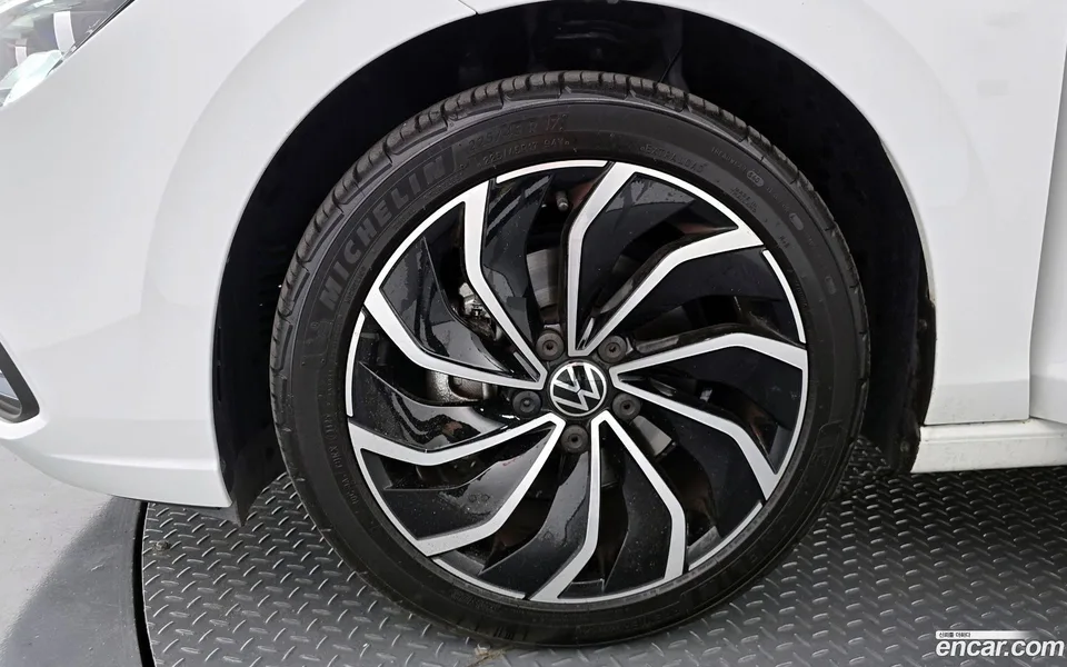 Volkswagen Golf 2.0 TDI 2024 — миниатюра 5
