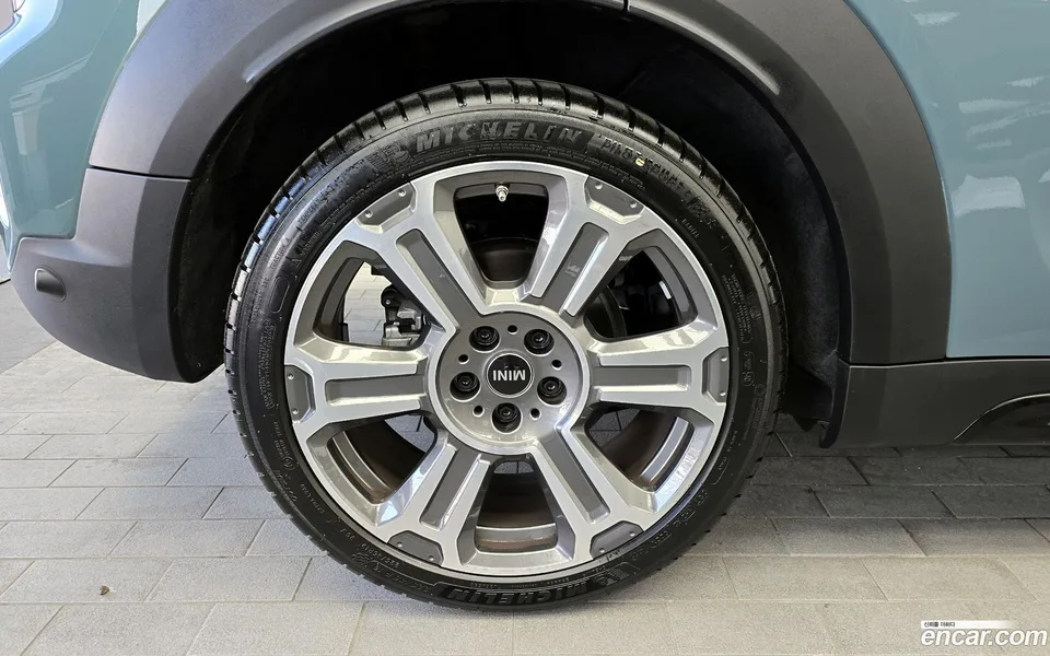 MINI Cooper S Countryman ALL4 2023 — миниатюра 5