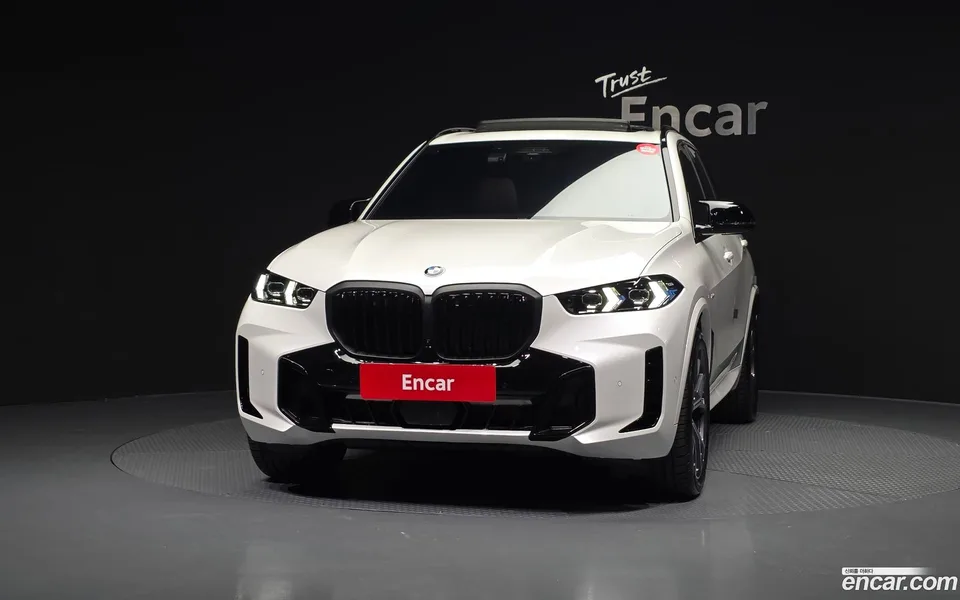 BMW X5 xDrive 40i M 2025 — thumbnail 3