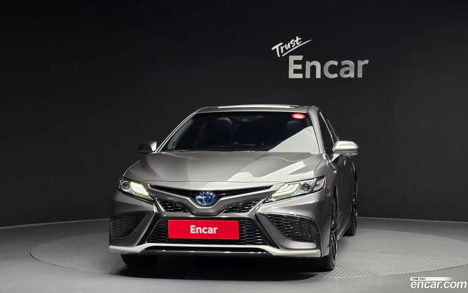 Toyota Camry 2.5 XSE 2024 — миниатюра 3