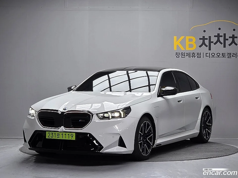 BMW M5 M5 2025 — фото 1, купить с доставкой в Москву