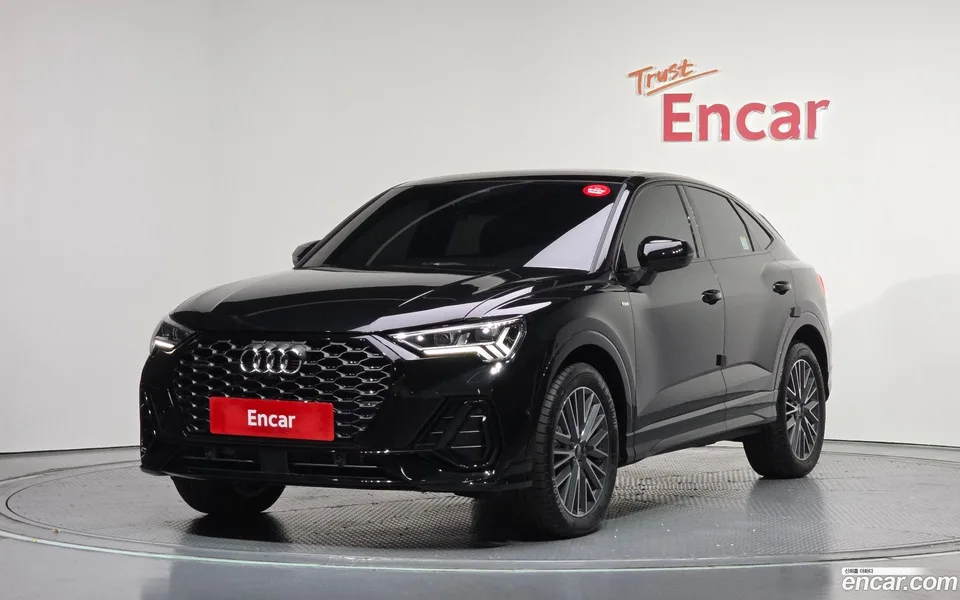 Audi Q3 40 TFSI 2025 — photo 1, buy with delivery to Moscow
