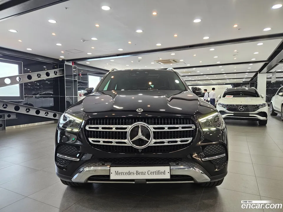 Mercedes-Benz GLE-Class GLE300d 4MATIC 2024 — миниатюра 3