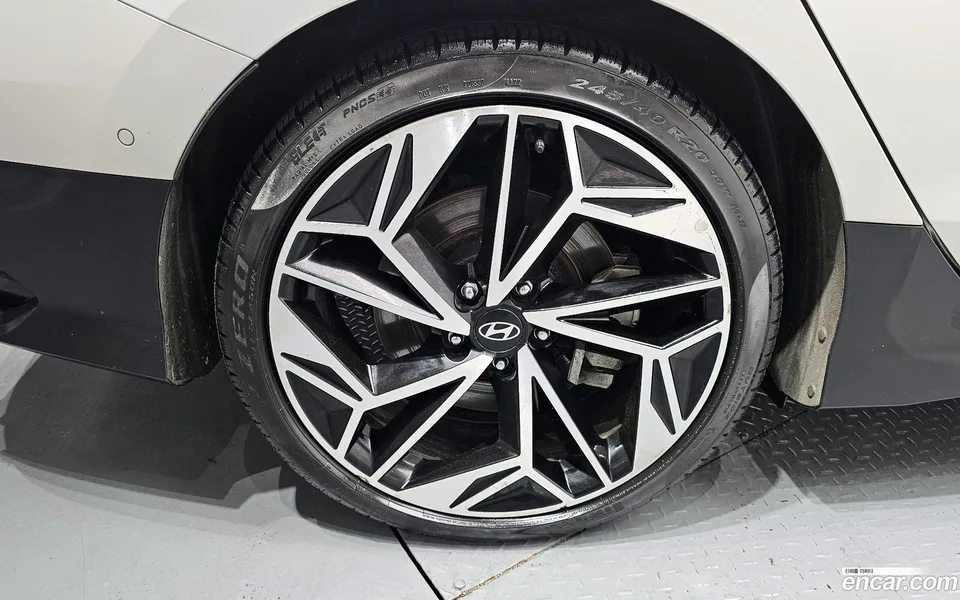 Hyundai Ioniq 6 AWD 2023 — миниатюра 2