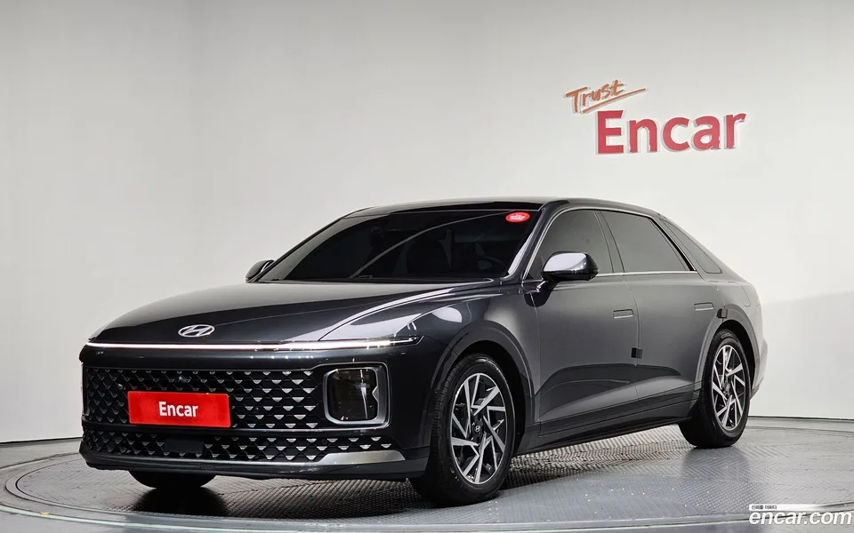 Hyundai Grandeur 2.5 2WD 2023 — фото 1, купить с доставкой в Москву