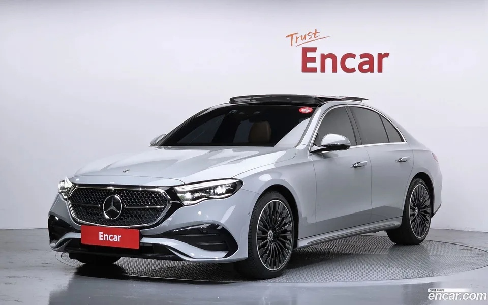 Mercedes-Benz E-Class E300 4MATIC AMG Line 2024 — фото 1, купить с доставкой в Москву