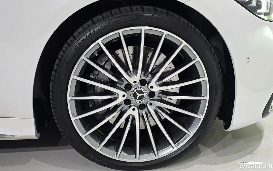 Mercedes-Benz S-Class S500L 4MATIC 2025 — миниатюра 5