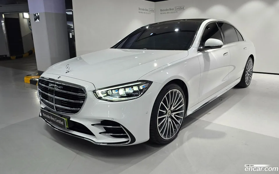 Mercedes-Benz S-Class 2025