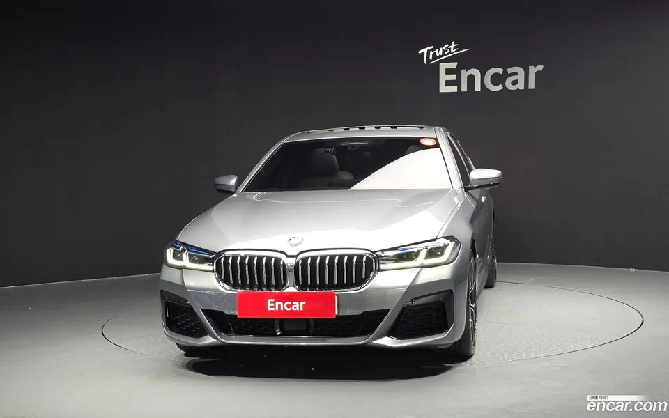BMW 5 Series 530i M 2023 — миниатюра 3