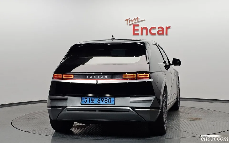 Hyundai Ioniq 5 2023 — миниатюра 4