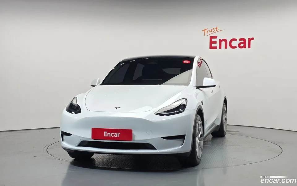 Tesla Model Y RWD 2023 — миниатюра 3