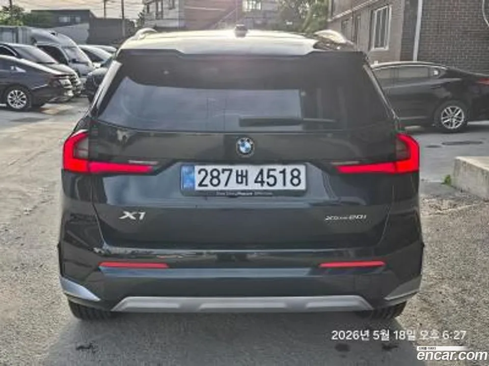 BMW X1 xDrive 20i M 2025 — миниатюра 3