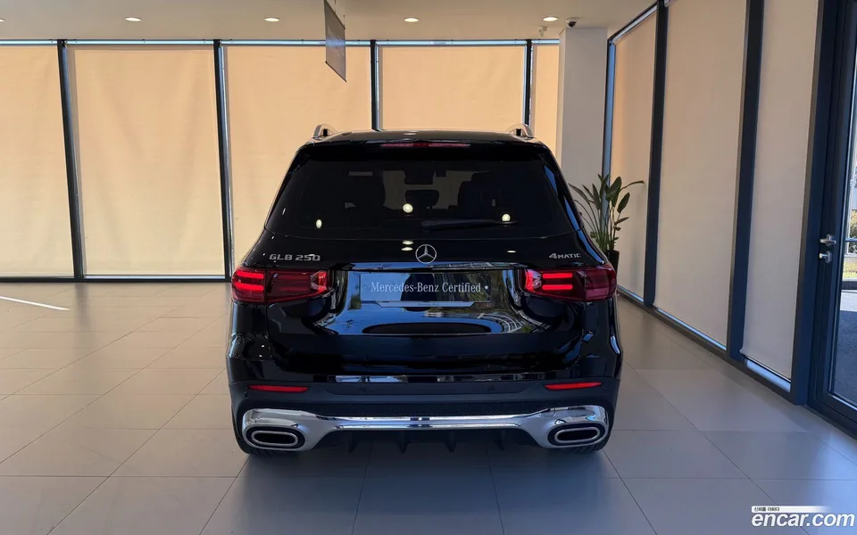 Mercedes-Benz GLB-Class GLB250 4MATIC 2025 — миниатюра 4