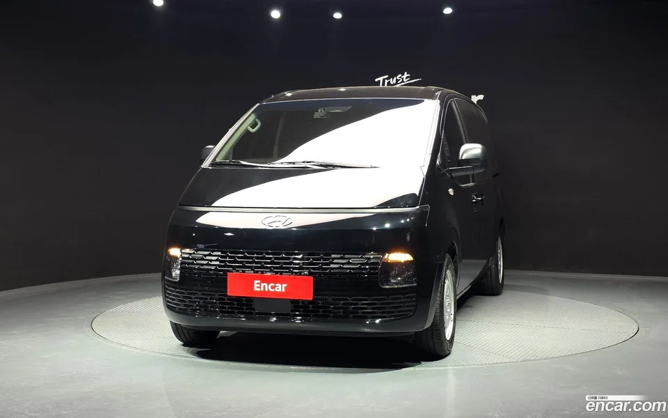 Hyundai Staria 11 2024 — миниатюра 3